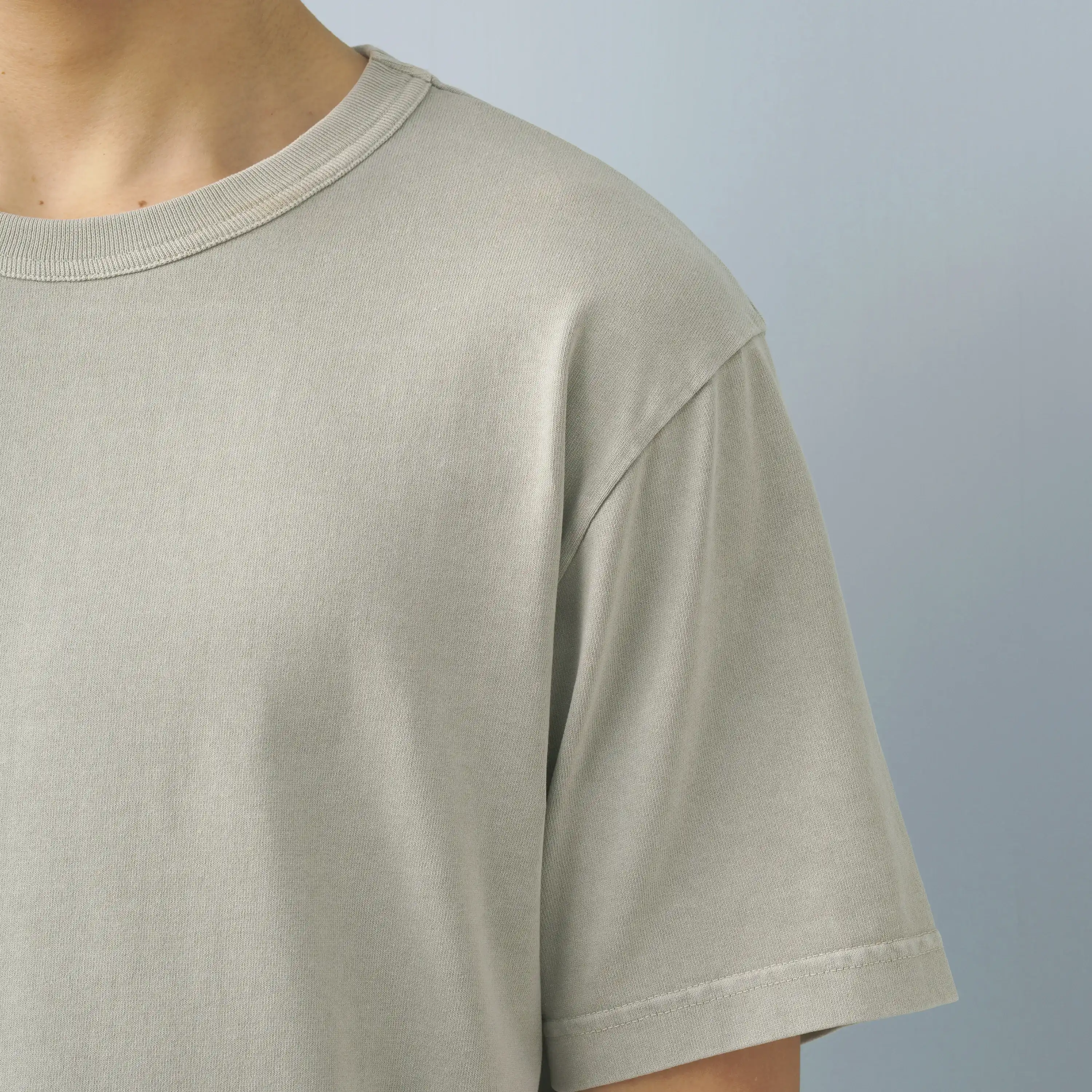 HEAVYWEIGHT T-SHIRT - Image 4