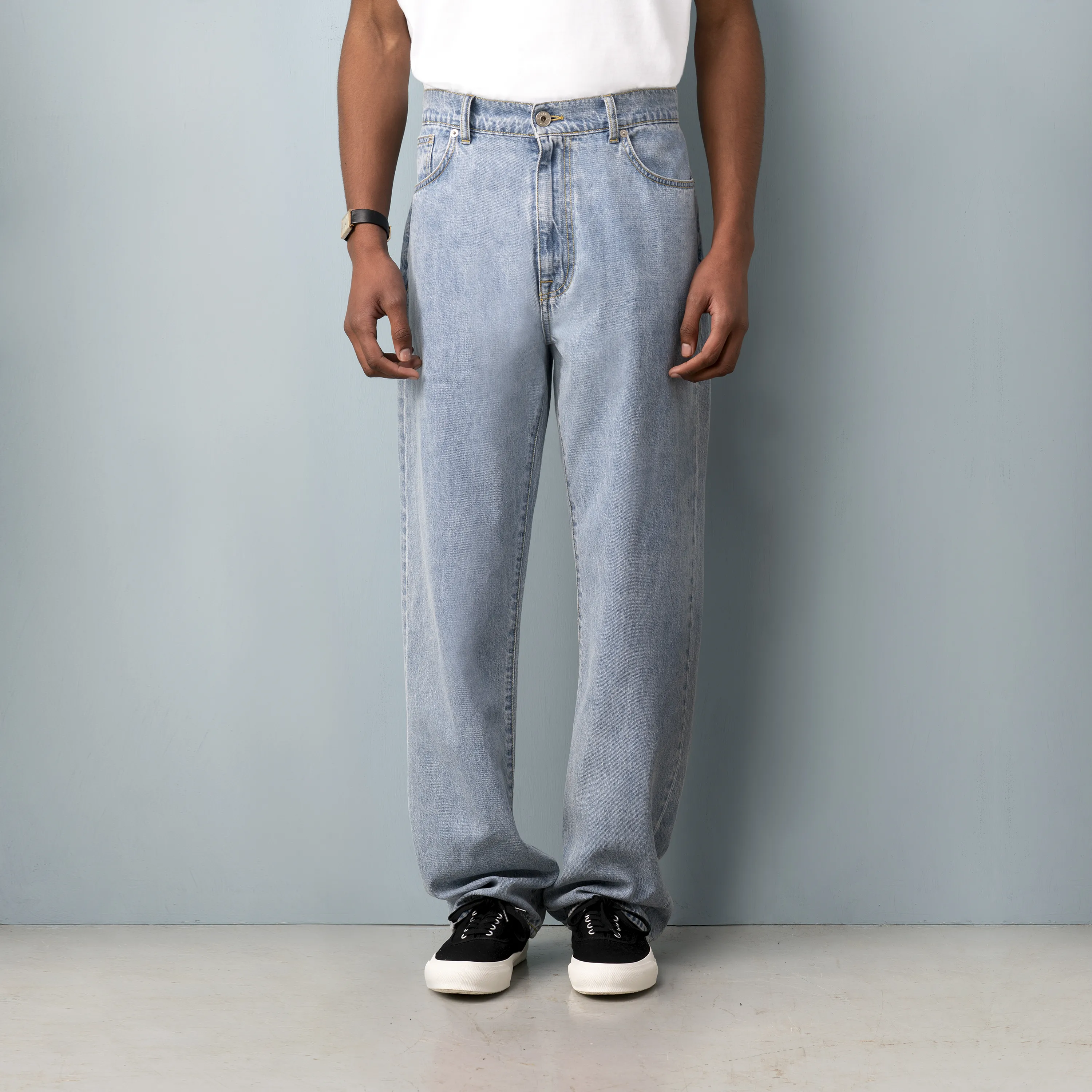 LIGHTWEIGHT RELAXED DENIM - Image 2