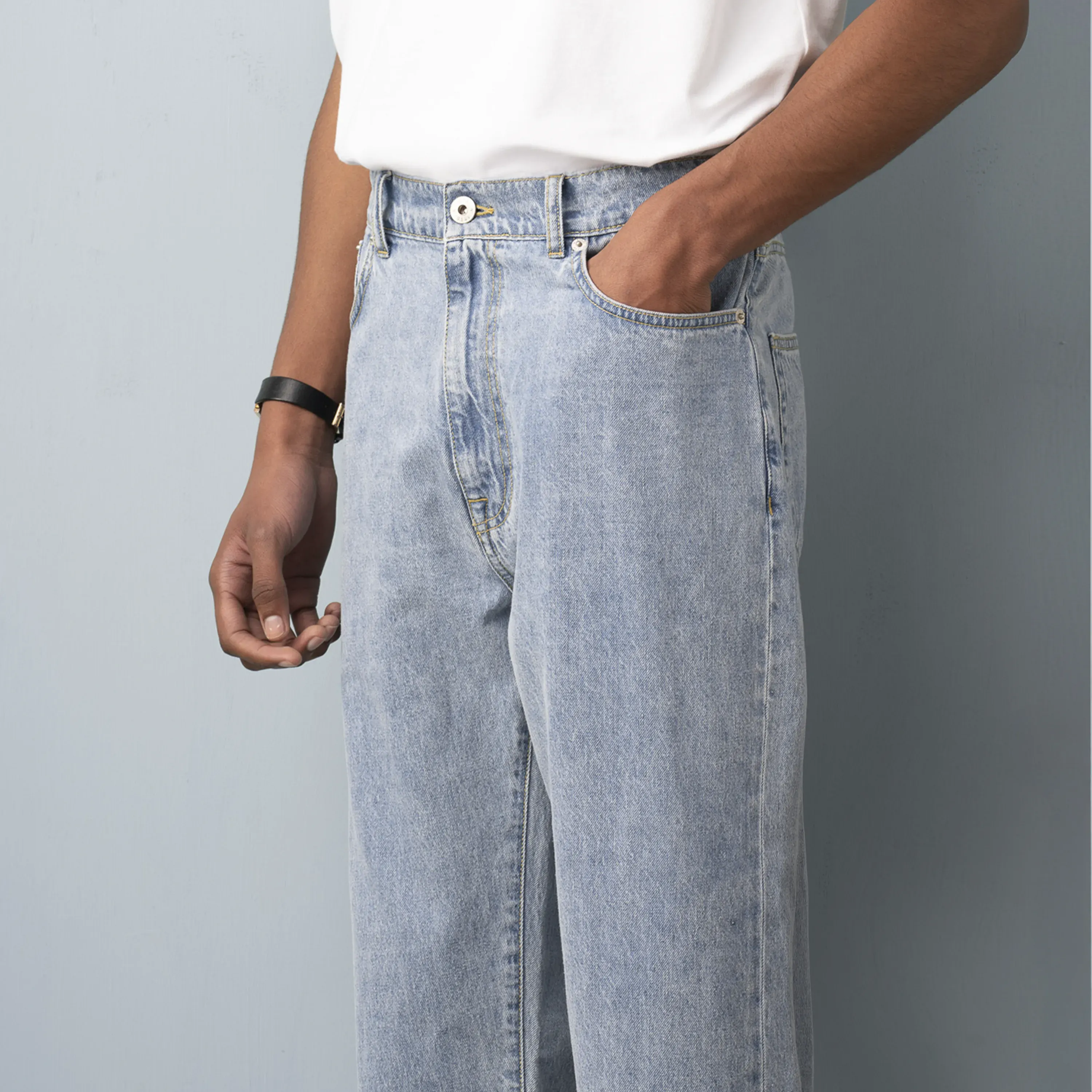 LIGHTWEIGHT RELAXED DENIM - Image 3